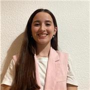 Estudiante de magisterio en la Universidad de Granada que impartirá clases a los ciclos de educación primaria.